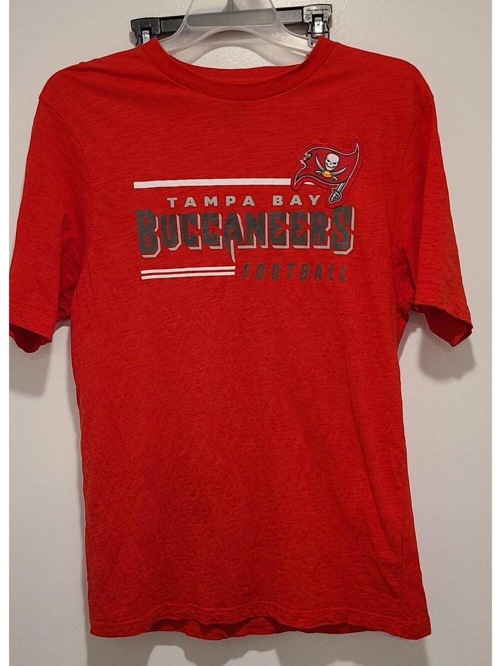 Majestic Tampa Bay Buccaneers Football T-Shirt w/ Sewn Patch Large